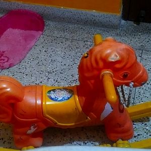 Toy horse